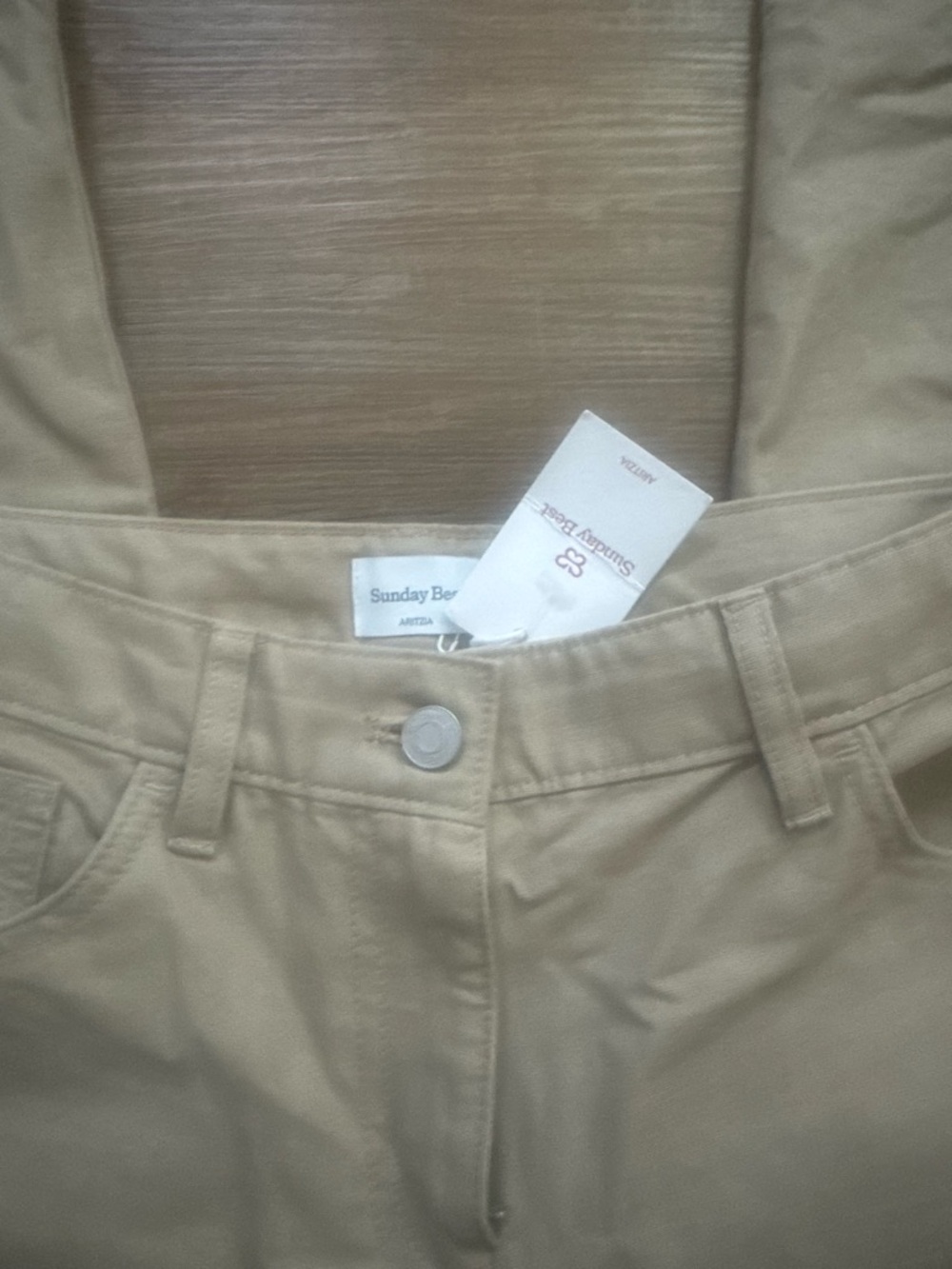 Sunday Best Aritzia Agatha Tan Khaki Pants size 6 - Picture 3 of 4